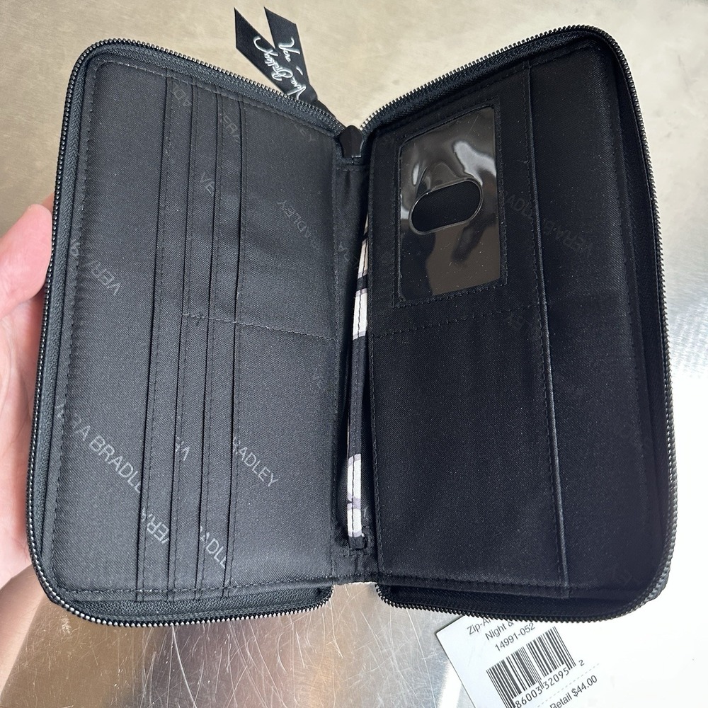 VERA BRADLEY Zip-around quilted Wallet Night and Day NWT - Picture 4 of 5